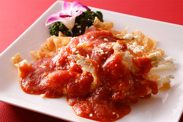 フグの揚げ物　広東風チリソース