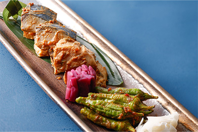 焼き物盛り合わせ（鰆野菜味噌焼・青唐・蓮根甘酢漬・芋から酢漬）