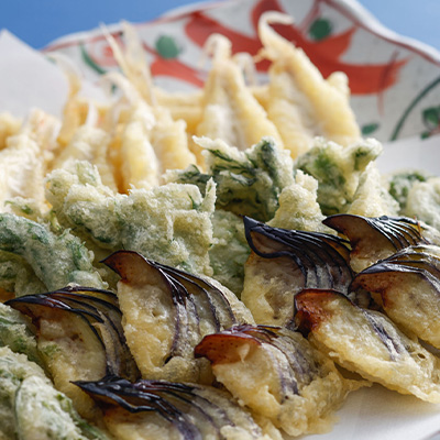 揚げ物盛り合わせ（いとより・茄子・こごめ・たらの芽）