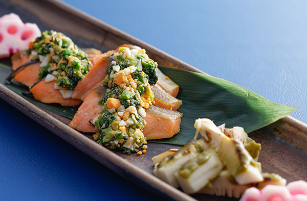 焼き物盛り合わせ（鮭菜種焼・筍木の味噌煮・花蓮根）