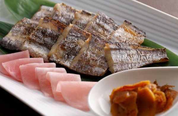 焼き物盛り合わせ（太刀魚幽庵焼き）