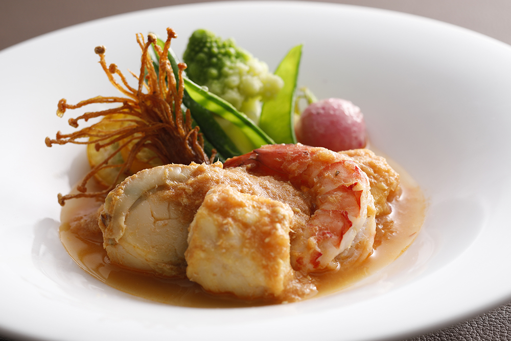 魚介の煮込み　サフランスープ仕立て