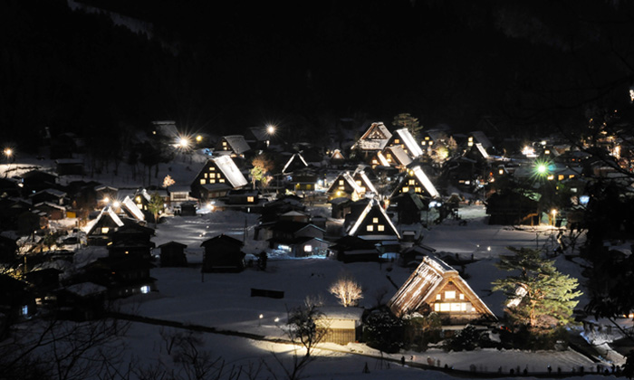 Shirakawago Light-up in Snow