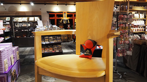 飛騨の家具Ⓡ ビッグチェア展示中