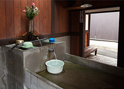 飛騨市神岡町の水屋