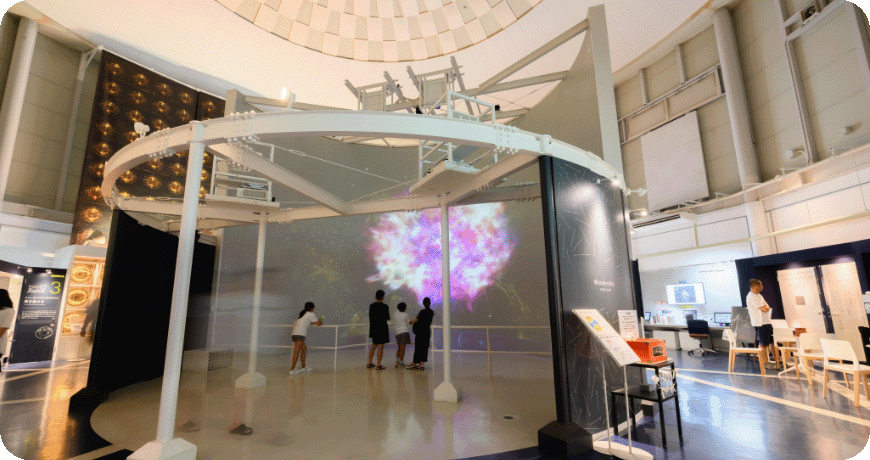 宇宙科学館「カミオカラボ」を備えた道の駅「宙（スカイドーム）・神岡」
