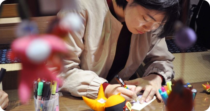 さるぼぼ工房でのさるぼぼ作り体験