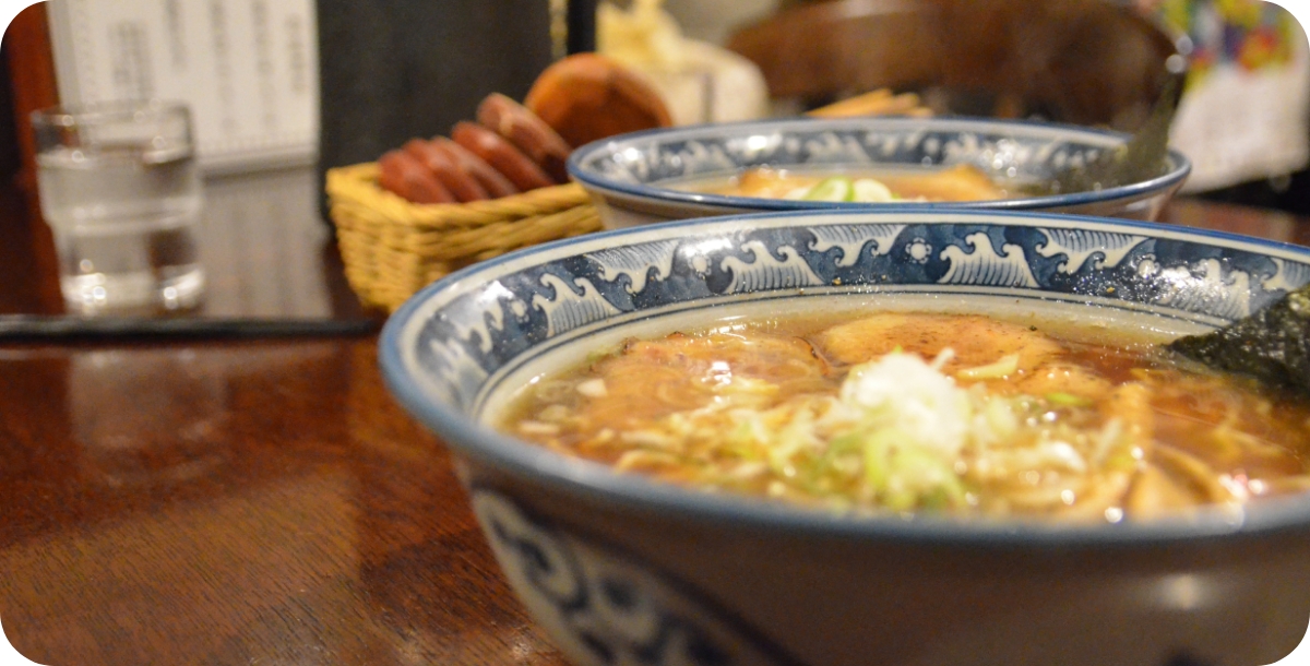 麺屋しらかわのしょうゆらーめん